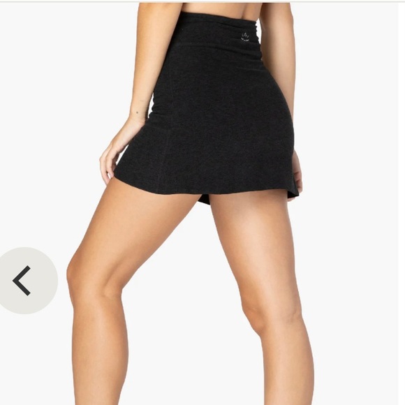 BEYOND YOGA | Spacedye Move-it Skirt - Picture 2 of 7